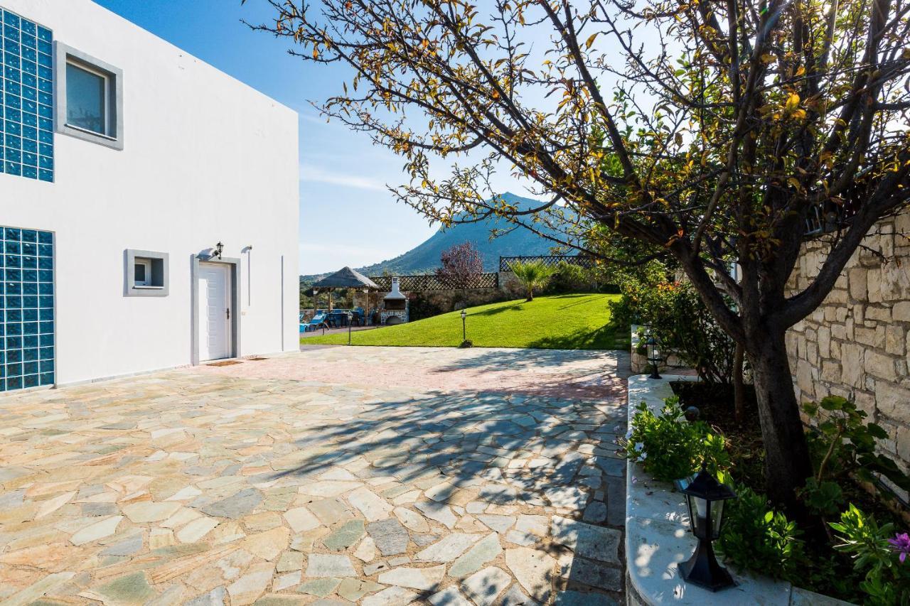 Ekaterini Vip Villa Plaka  Exteriör bild