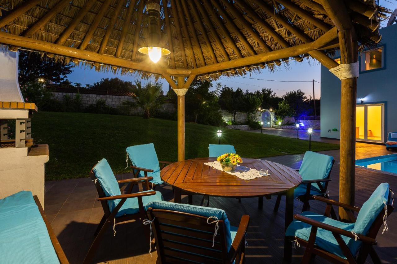 Ekaterini Vip Villa Plaka  Exteriör bild